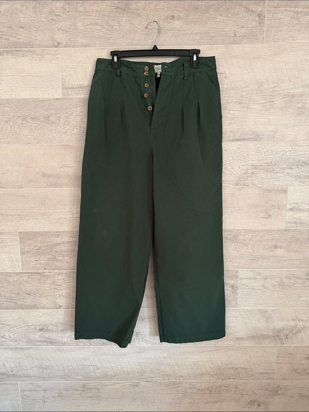 Woman’s The GREAT green pants